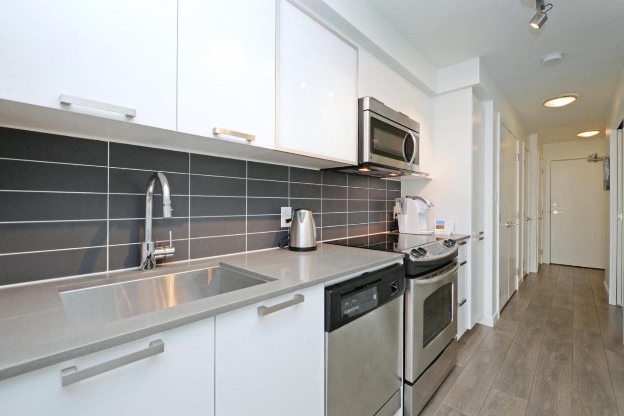 Gorgeous Old Town Condo With Patio And Parking! Victoria Buitenkant foto